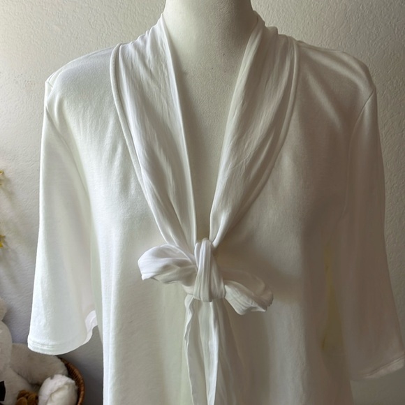 Eri & Ali Soft White 3/4 Sleeve Tie-Front Blouse - Picture 6 of 11